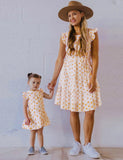 Mamaí & Mise Strap Saoire Gúna Flower Tiny