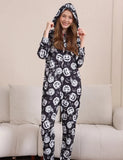 Pyjamas Meaitseála Teaghlaigh Aon Phíosa Oíche Shamhna