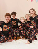 Trick Oíche Shamhna Nó Caitheamh Pajamas Clóbhuailte Teaghlaigh Meaitseála